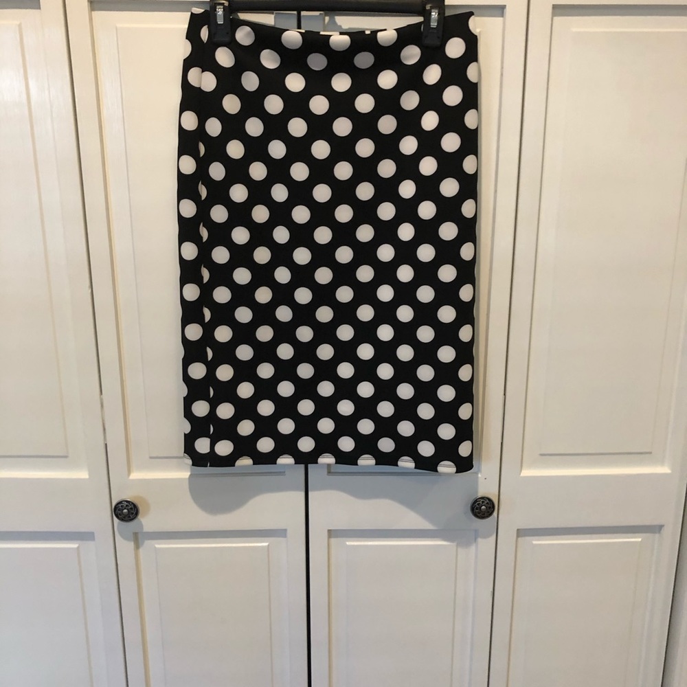 Skirt size small